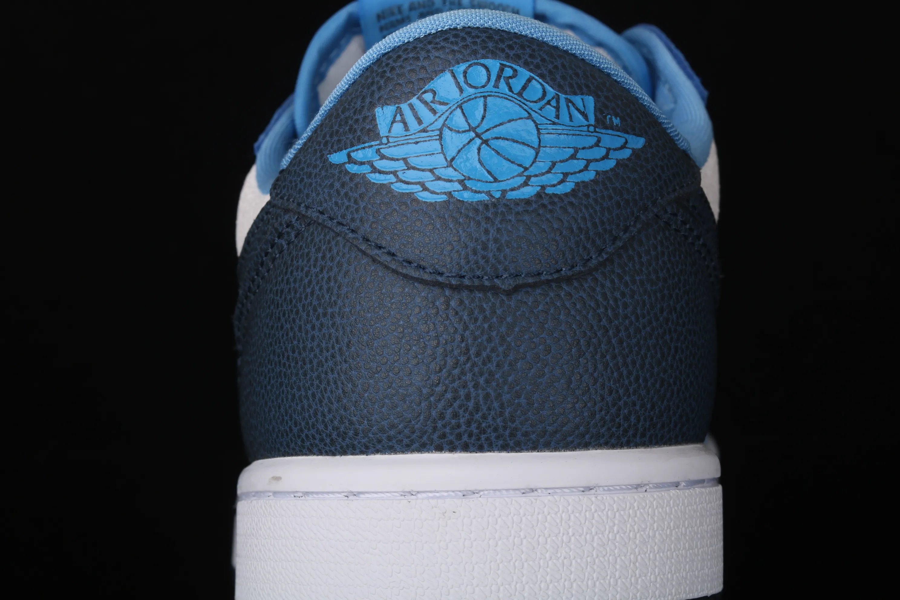 All categories Air Jordan Jordan series basketball shoes Air Jordan 1 Low Air Jordan 1 Low AJ1 Joe 1 relatives and friends North Carolina blue low-top casual sports sneakers CZ0356-200